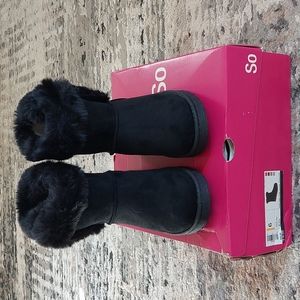 New In Box Women's Size 6 SO Faux Fur Ankle Boots
